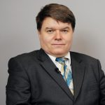 Dr n. med. Andrzej Brzychczy, specjalista chirurgii ogólnej, specjalista chirurgii naczyniowej